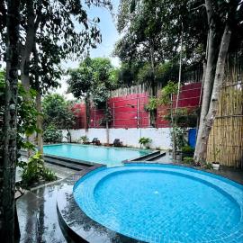 Holy Villa, ξενοδοχείο σε Kampot