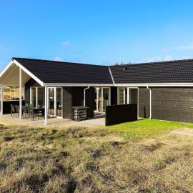 5 star holiday home in Hirtshals