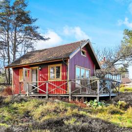4 person holiday home in Ellös, hotel v destinaci Ellos