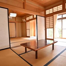 みんぱく明治村, hotel a Tome