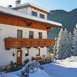 Apartment in Fügenberg near Ski Slopes
