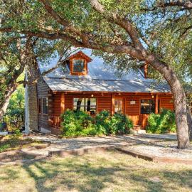 Frio Rivers Edge in the Heart of Hill Country, hotel din Leakey