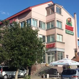 Guest House Mamut, hotel in Kaštela