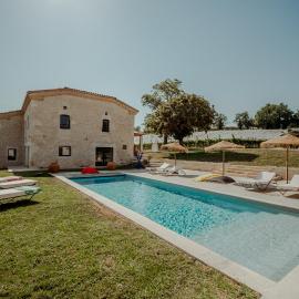Le Mas des vignes - Piscine - Jacuzzi - 18 pers