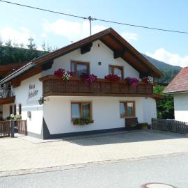 Apartment in Tröpolach near Nassfeld, hotel a Tröpolach