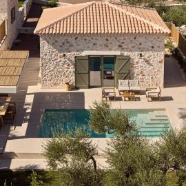 Conte Maris V, hotel in Tragaki