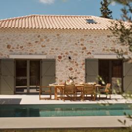 Conte Maris IV, hotel in Tragaki