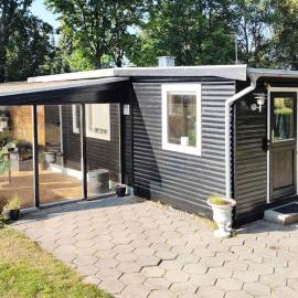 4 person holiday home in Allingåbro
