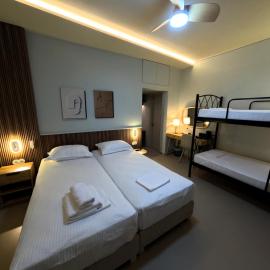 ISSA Thermi, hotel u gradu Loutrópolis Thermís