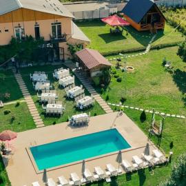 Green Tianeti: Tionety şehrinde bir otel