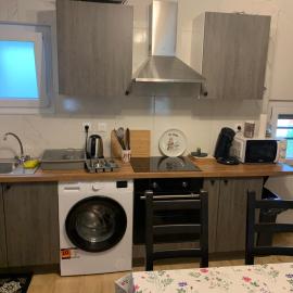 Appartement 3 pièces dans une maison au calme – hotel w mieście Bonneville