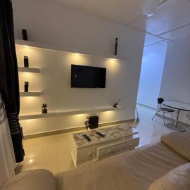 Les Appartements Fifamè, hotel v destinácii Kika