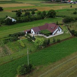 Căsuța din Deal, hotel in Târgu Neamț