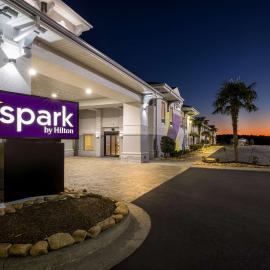 Spark by Hilton Calhoun, hótel í Calhoun