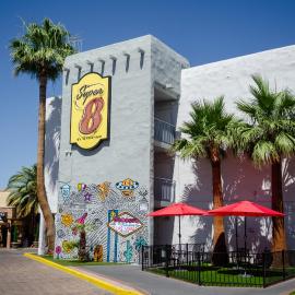 Super 8 by Wyndham Las Vegas North Strip/Fremont St. Area – hotel w Las Vegas