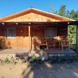 Cabañas Oasis 2, Radal 7 tazas, hótel í Molina