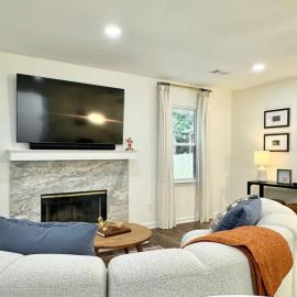 Aubie's Abode-walkable to downtown Auburn & campus
