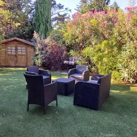 Au coeur des Alpilles Rdc Jardin et Piscine, hotel a Paradou