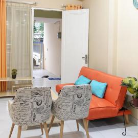 Elisa Guest House Tengah Kota Malang, hotel in Rampal