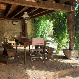 Les Gîtes Du Larderet - La Fresse, hotel in Le Larderet