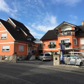 PENSION JÄGER - der Geheimtipp am Europa-Park, hotel em Rust