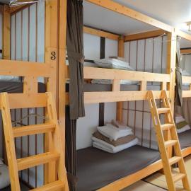 Sansan Yuzawa Backpackers