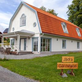 Jädra Gårdshotel, khách sạn ở Enköping