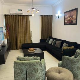 Furnished 2bedroom Apt in Wuye, ξενοδοχείο σε Wupa