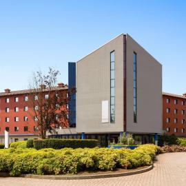 Zeus Essence Dolce by Wyndham Milan Malpensa: Somma Lombardo'da bir otel