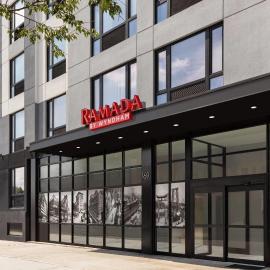 Ramada by Wyndham Brooklyn Empire Blvd, hotel v mestu Brooklyn
