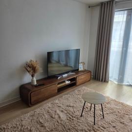 Wolverhampton Apartment with Free Parking 1 minute from the train station