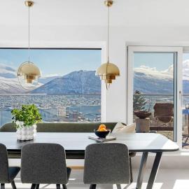 Deluxe Villa by Paramount, hotelli Tromssassa