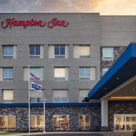 Hampton Inn Redmond Bend Airport، فندق في ريدموند