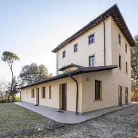 Mansion in Citerna with Pool & Terrace, hotel in Citerna