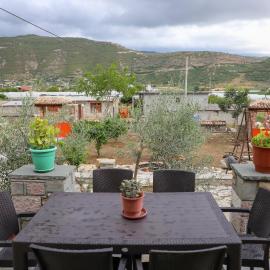 Countryside Home, hotel in Poliçan