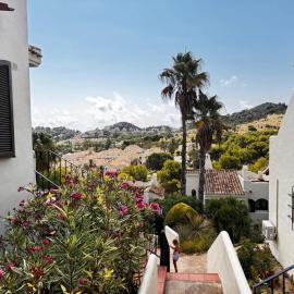 Los Altos Villa 51 - Casa de Ensueño außergewöhnliches und großzügiges Traumhaus mit 3 Schlafzimmern, 3 Bädern und 4 Terrassen mit Panoramaausblick aufs Mittelmeer