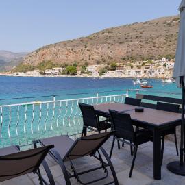Limeni koilakos Suite, hotel u gradu 'Limeni'