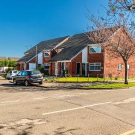 2 Bedroom Apartment Denton, suitable for professionals needing a peaceful work environment