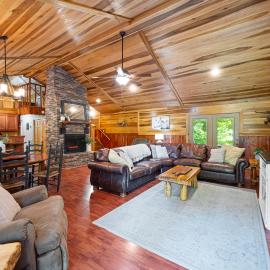 Kentucky Lake Retreat, Hotel in Dover