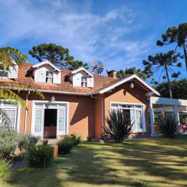 ARAÝ Pousada, hotel in Campos do Jordão