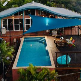 Broome Wavehouse Beach Retreat, Hotel in Cable Beach