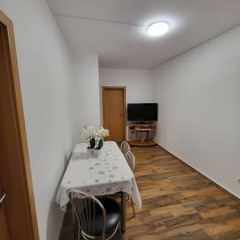 Apartament 3 camere Selimbar Octavian Goga, hotel sa Şelimbăr