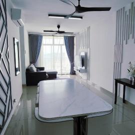 Sadiyra Homestay next to Alamanda Mall, Netflix & Wifi