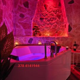 Elysia Apartment con Jacuzzi - Centro Brindisi, hotel v destinaci Brindisi
