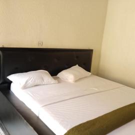 maalum, Hotel in Kigali