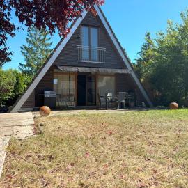 Ferienhaus Reuthsee Natur & Komfort & hundefreundlicher Urlaub in der Rhön, hotel in Sulzdorf an der Lederhecke