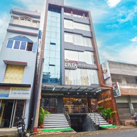 Hotel Ekta International !! 300 Mts From BABA BAIDYANATH DHAM TEMPLE !!, hotel en Deoghar