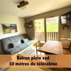 Au Pied des Pistes B48, Chaleureux studio 4 pers, balcon plein SUD, DRAPS NON COMPRIS, hotel in Saint-Jean-d'Aulps