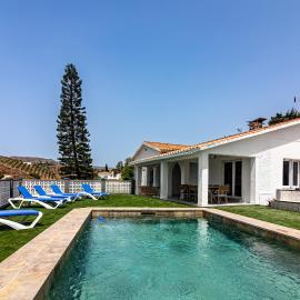 Villa Benajarafe with pool and parking