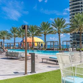 Luxury Living on the Beach with Resort Amenities